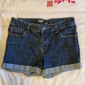 BDG Blue Jean Shortie Shorts Size 28 Medium Dark Wash